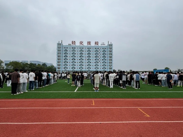 文明礼仪记心间 争做文明好少年 | 2025-2026学年第一学期第三周国旗下的讲话